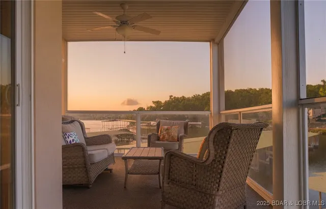 $348,000 | 278 Emerald Bay Drive, Unit 2A, Lake Ozark, MO 65049