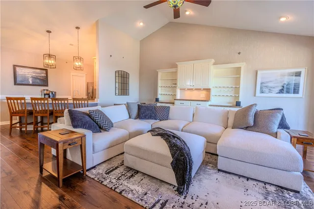 $464,250 | 4499 Ski Drive, Unit 344, Osage Beach, MO 65065