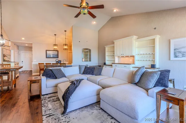 $464,250 | 4499 Ski Drive, Unit 344, Osage Beach, MO 65065