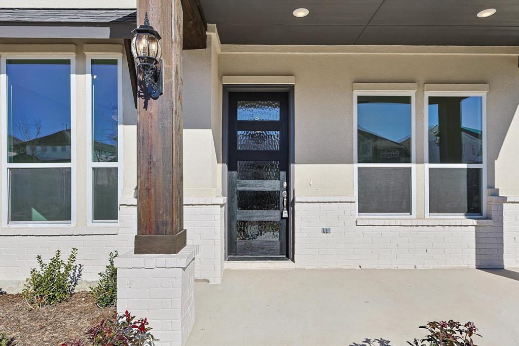 11458 Chartwell Court Frisco, TX 75035 - Photo 3 of 32 front view of a house with a window