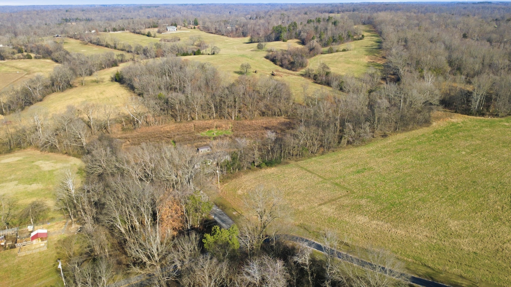 2535 Toler Court Woodlawn, TN 37191 - Photo 2 of 74