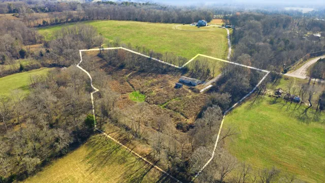 $383,000 | 2535 Toler Court, Woodlawn, TN 37191