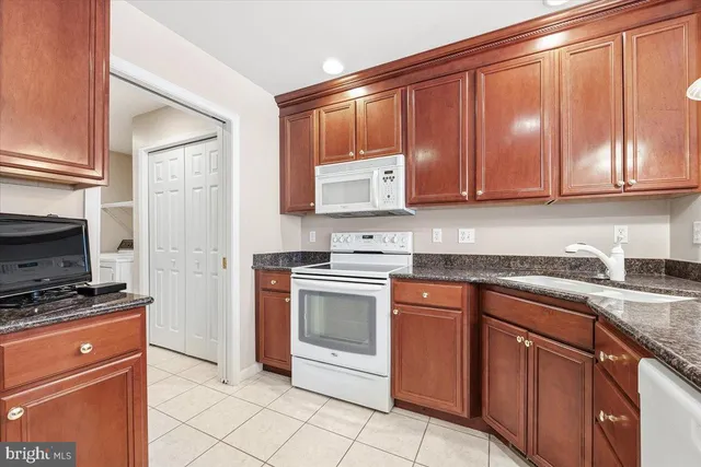 $375,000 | 153 Fountain Drive, York, PA 17402