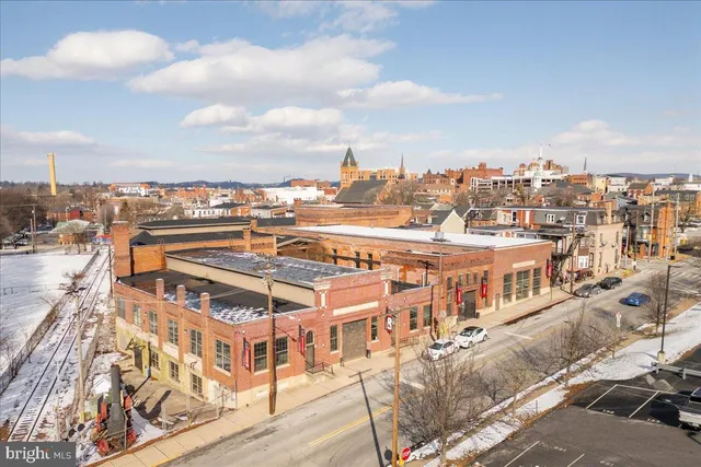 $375,000 | 153 Fountain Drive, York, PA 17402