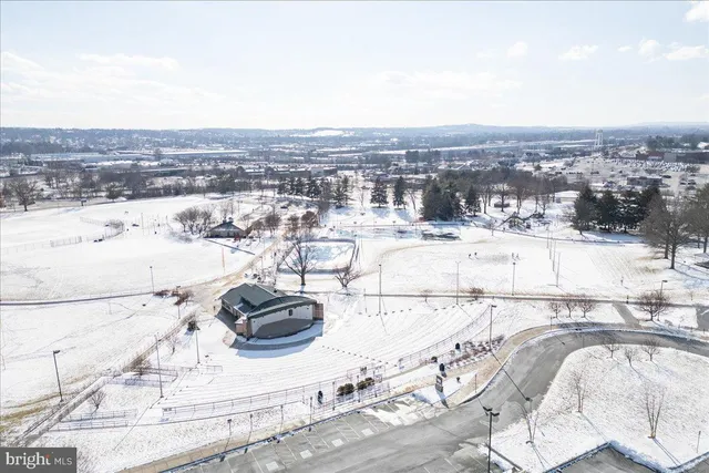 $375,000 | 153 Fountain Drive, York, PA 17402