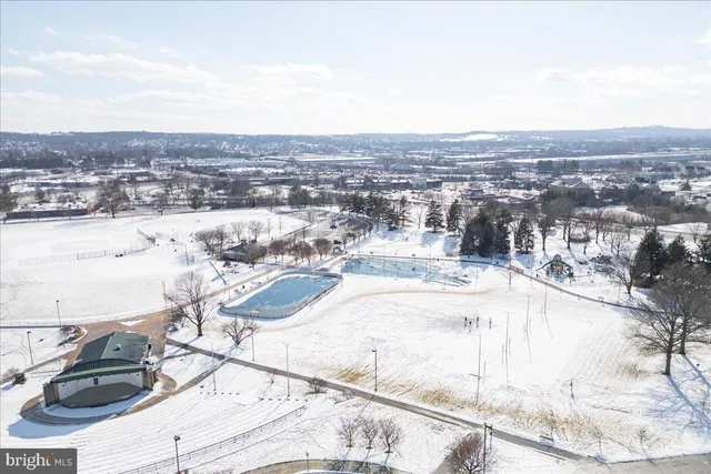 $375,000 | 153 Fountain Drive, York, PA 17402