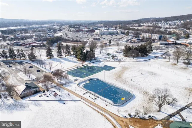 $375,000 | 153 Fountain Drive, York, PA 17402