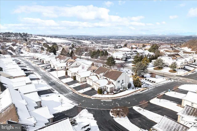 $375,000 | 153 Fountain Drive, York, PA 17402