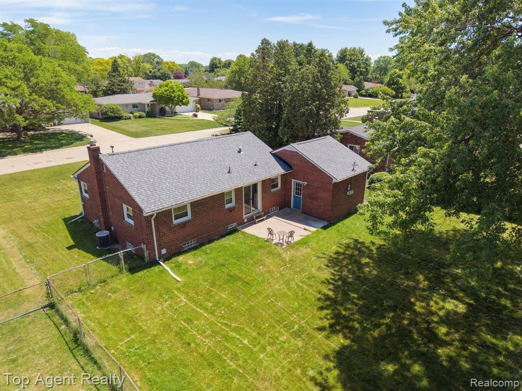 36365 Briarcliff Road Sterling Heights, MI 48312 - Photo 45 of 52