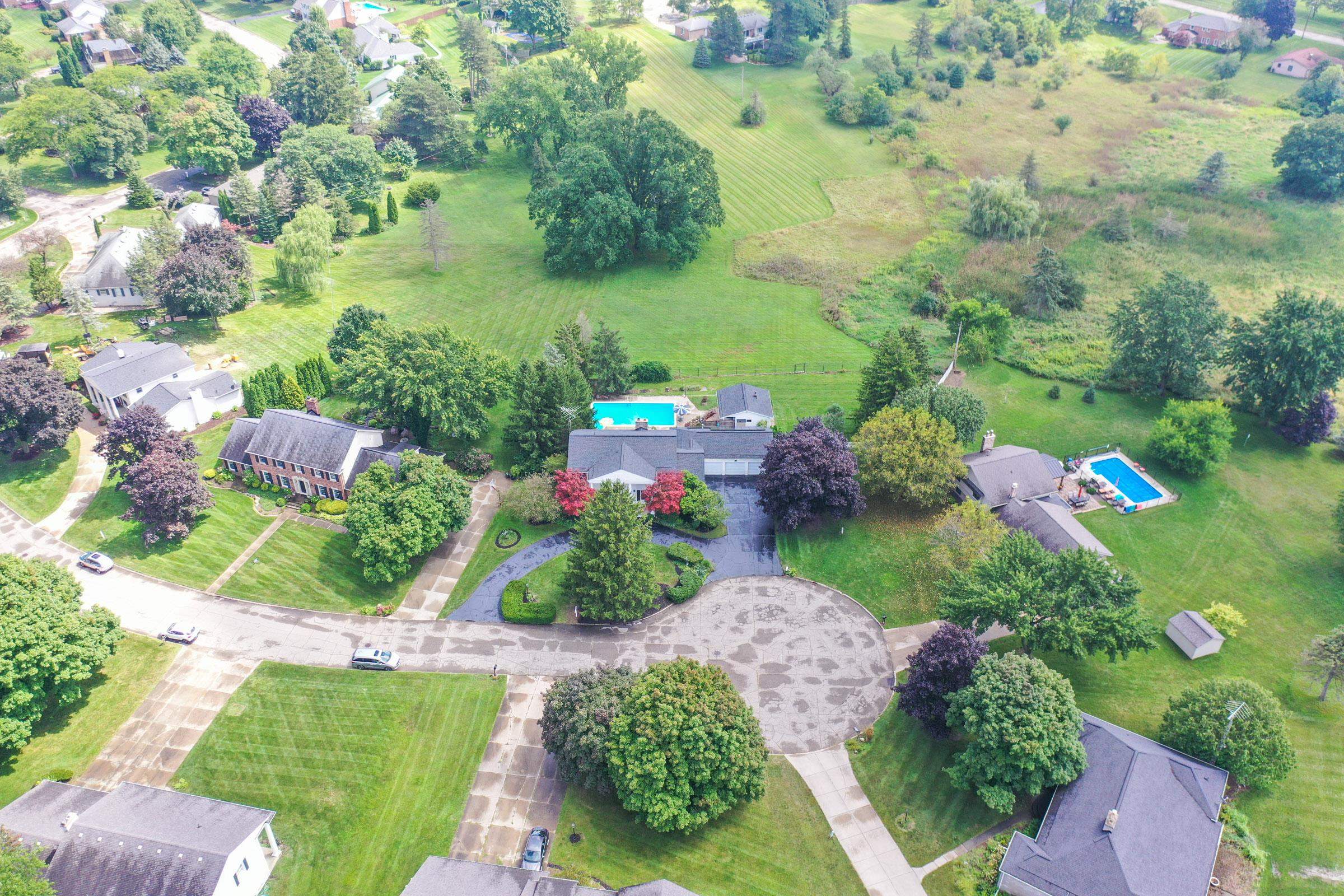 5340 Peppermill Road Grand Blanc, MI 48439 - Photo 41 of 61 50152525-f83e7966-0500-4bde-ba63-bc46c04af510.JPG