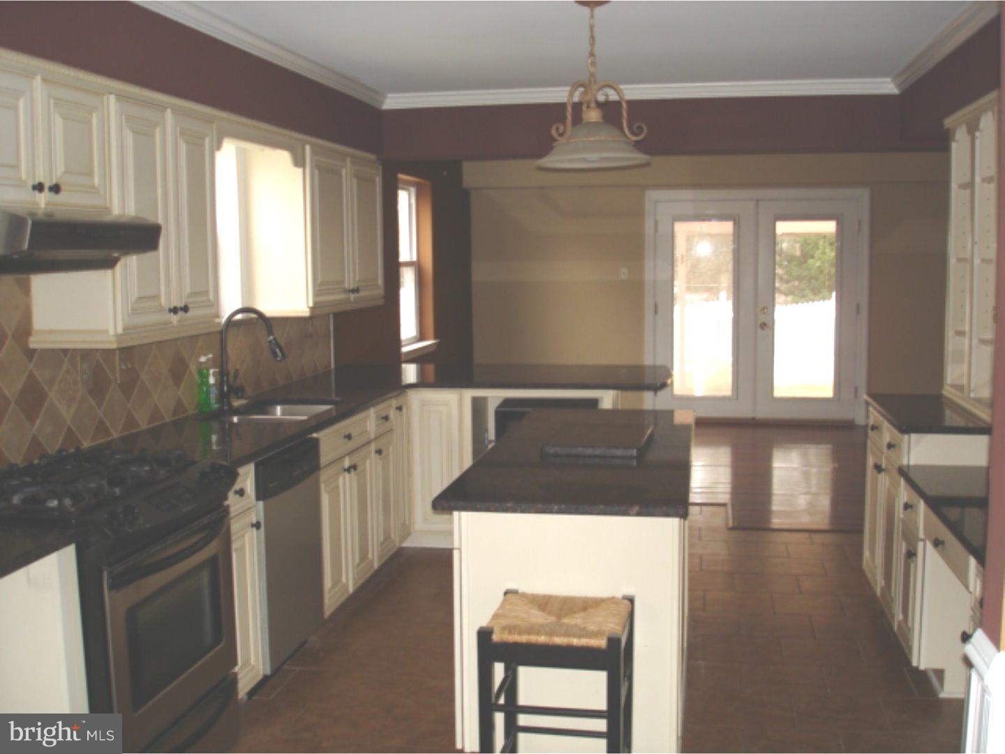 29 Mayapple Road Sicklerville, NJ 08081 - Photo 7 of 18 Gallery Image 7