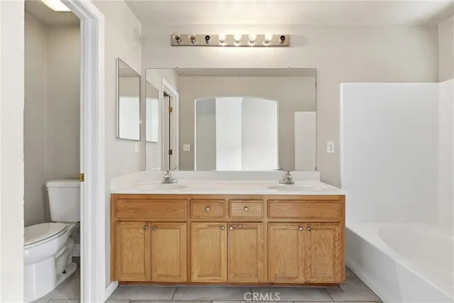 $2,425 | 662 Helen Drive, Turlock, CA 95382