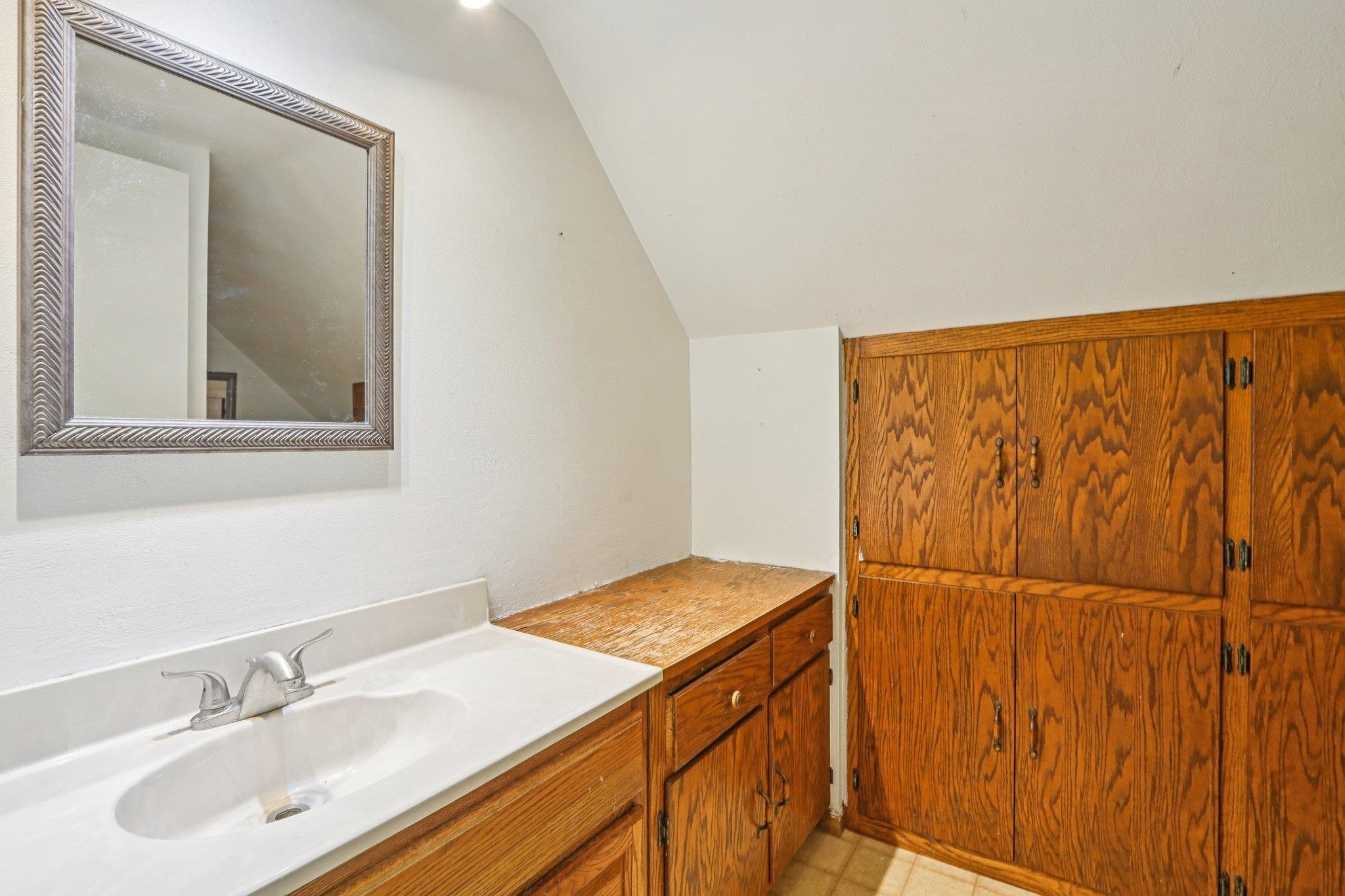 146 Taylor Street Cottage Grove, WI 53527 - Photo 15 of 37