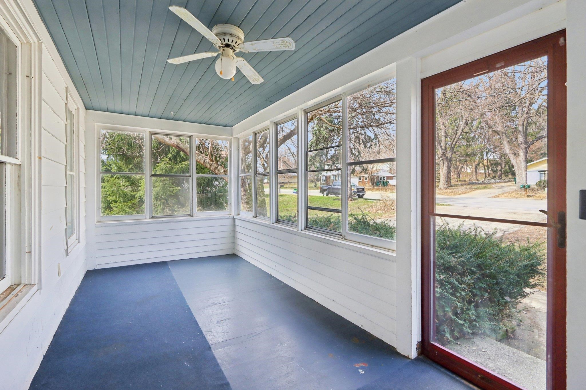 146 Taylor Street Cottage Grove, WI 53527 - Photo 4 of 37