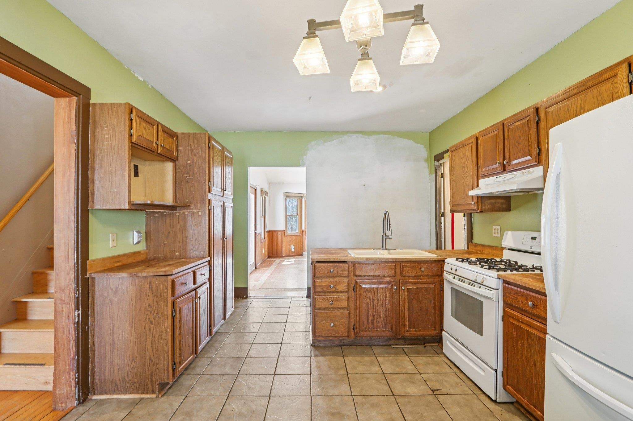 146 Taylor Street Cottage Grove, WI 53527 - Photo 6 of 37