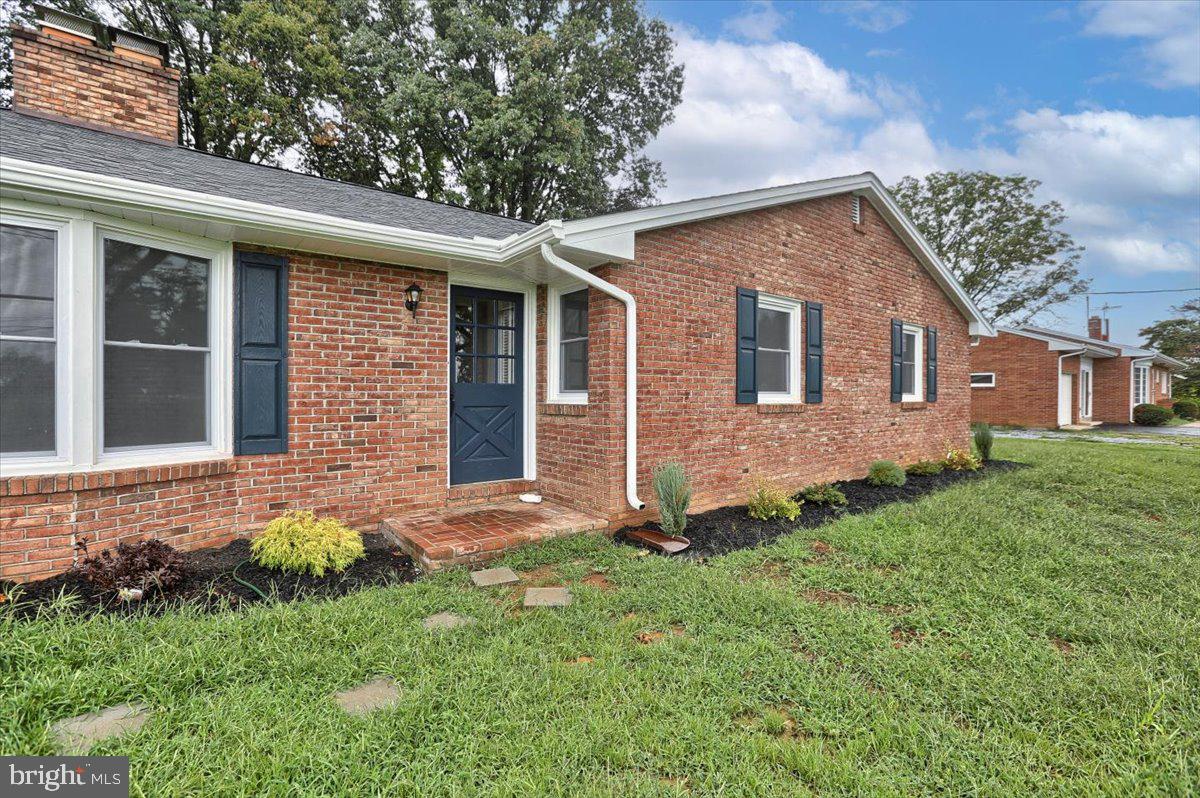 1320 Birch Road Lebanon, PA 17042 - Photo 4 of 32 Gallery Image 4