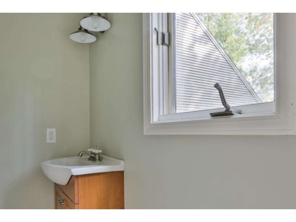 18 Braemar Road, Unit 18 Windham, NH 03087 - Photo 14 of 24