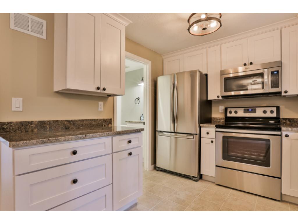 18 Braemar Road, Unit 18 Windham, NH 03087 - Photo 3 of 24