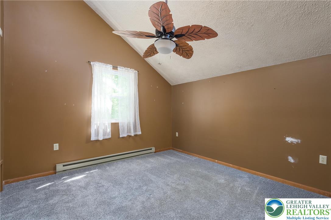 218 Blue Jay Court Bushkill, PA 18324 - Photo 30 of 37