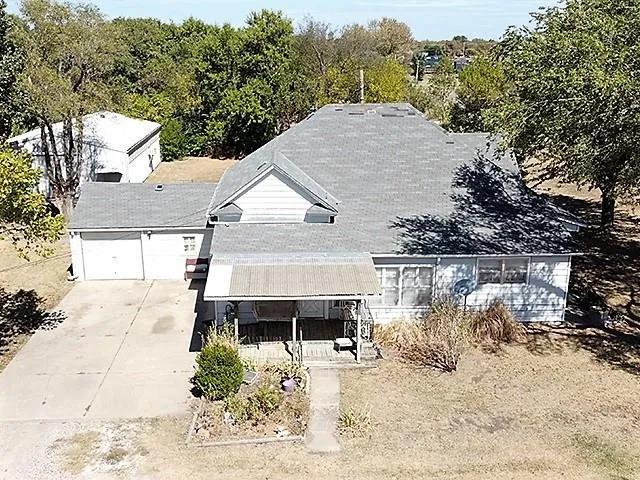 $99,900 | 720 South Woodlawn Street, Wellington, KS 67152