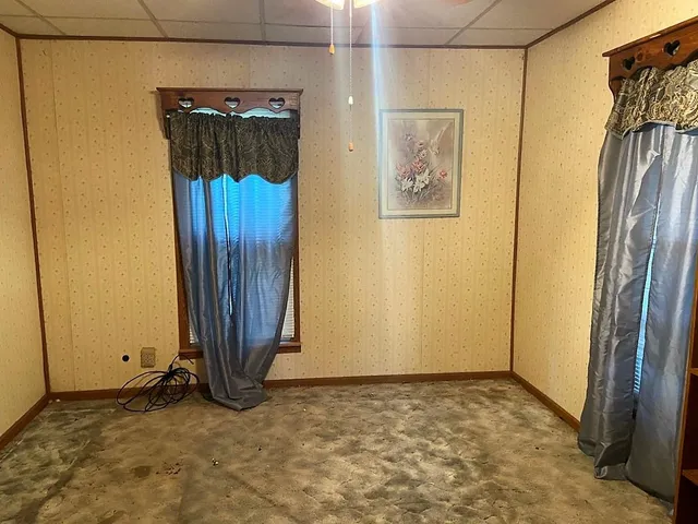 $99,900 | 720 South Woodlawn Street, Wellington, KS 67152