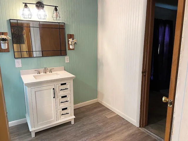 $99,900 | 720 South Woodlawn Street, Wellington, KS 67152