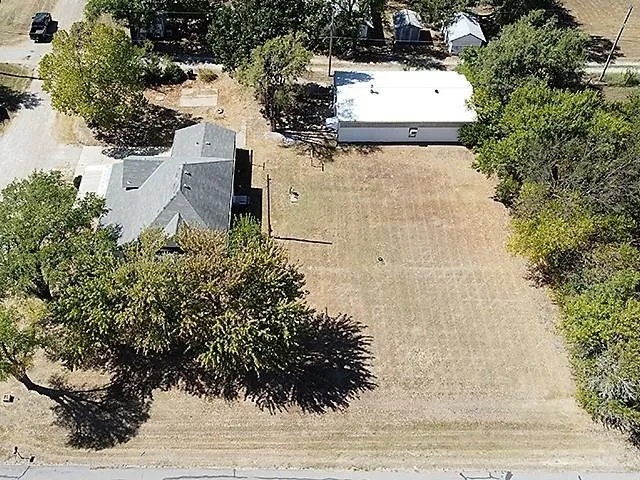 $99,900 | 720 South Woodlawn Street, Wellington, KS 67152