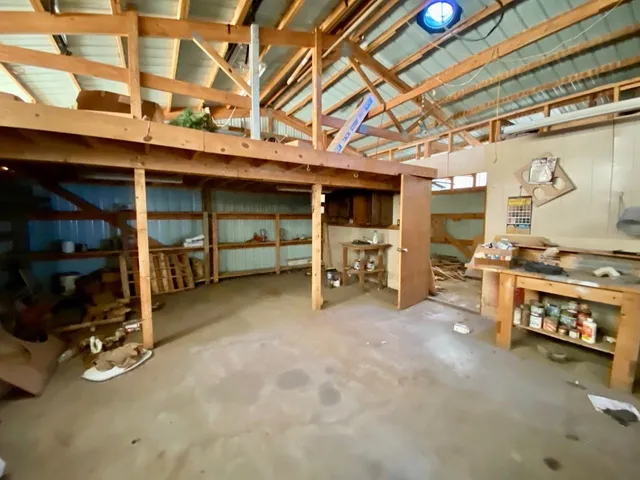 $99,900 | 720 South Woodlawn Street, Wellington, KS 67152