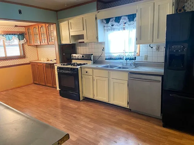 $99,900 | 720 South Woodlawn Street, Wellington, KS 67152