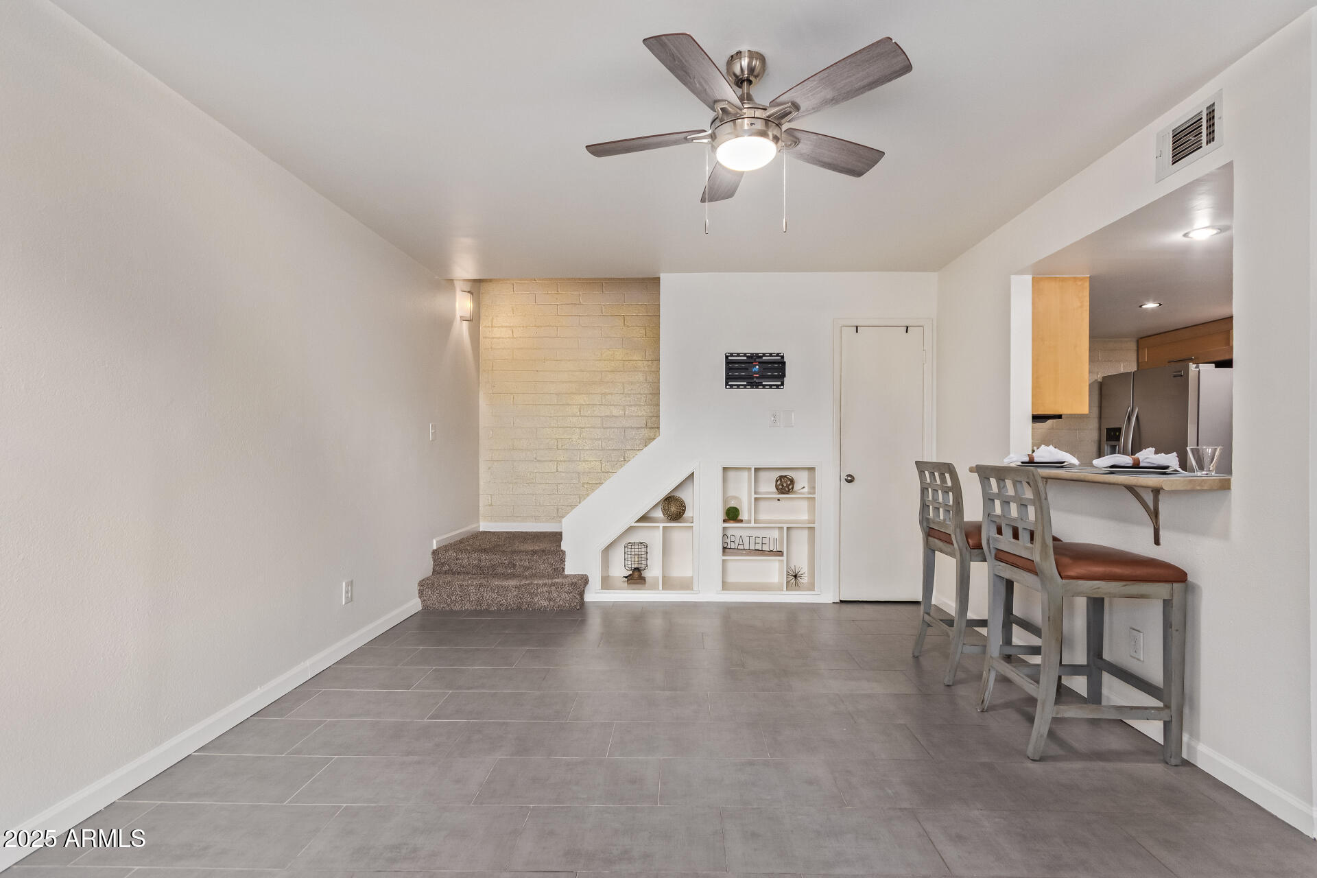 1010 East Redfield Road Tempe, AZ 85283 - Photo 9 of 24 13 - Redfield