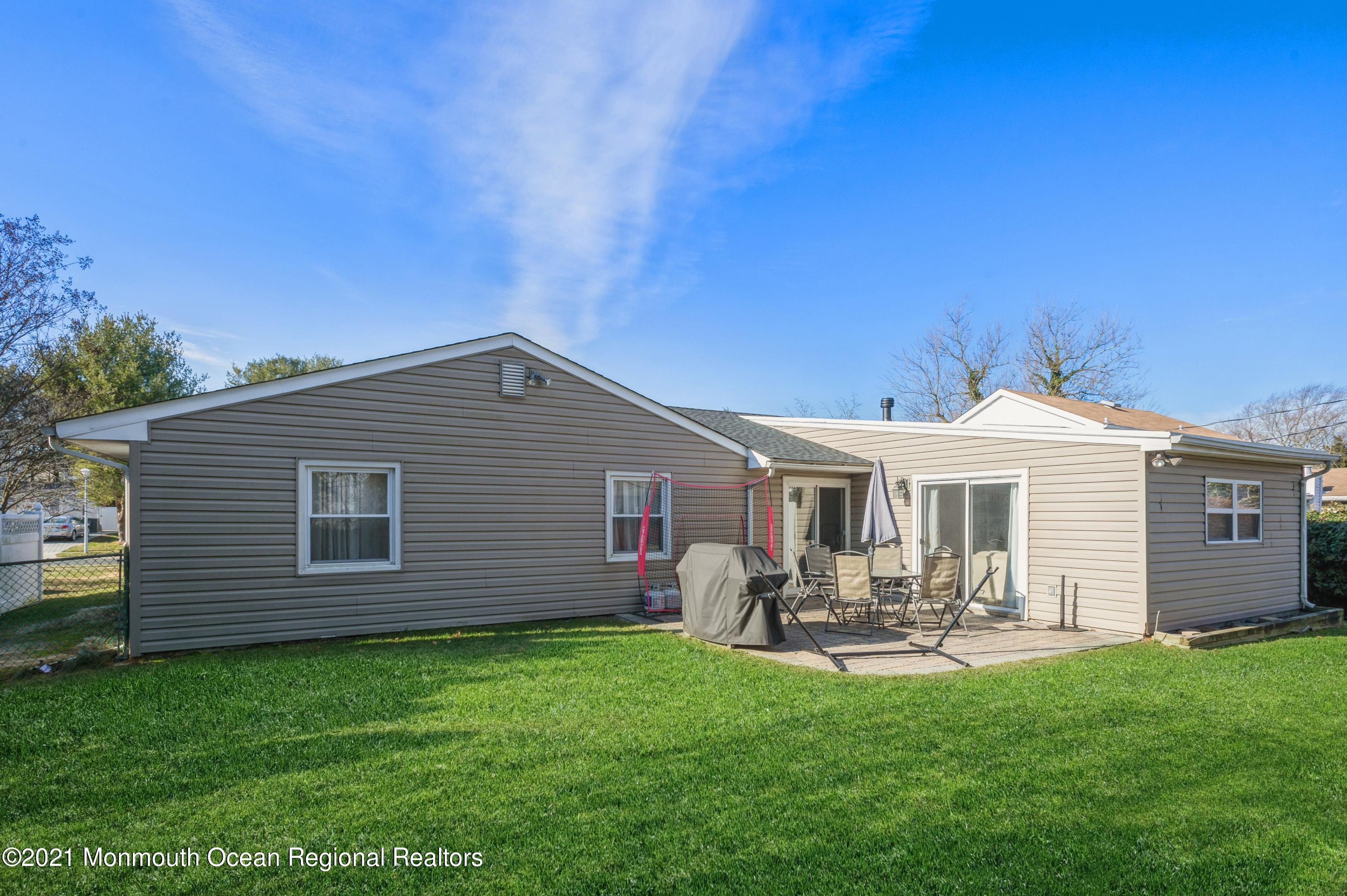 32 Canfield Lane Aberdeen, NJ 07747 - Photo 17 of 17 17_32CanfieldLane_59_RearView_HiRes