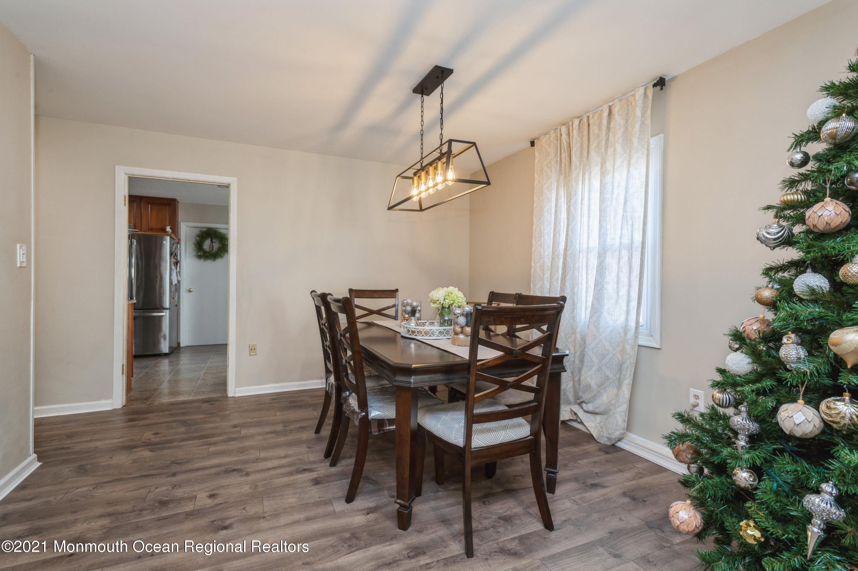 32 Canfield Lane Aberdeen, NJ 07747 - Photo 7 of 17 09_32CanfieldLane_2_DiningRoom_HiRes
