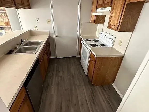 $1,660 | 5116 Trail Dust Lane, Arlington, TX 76017