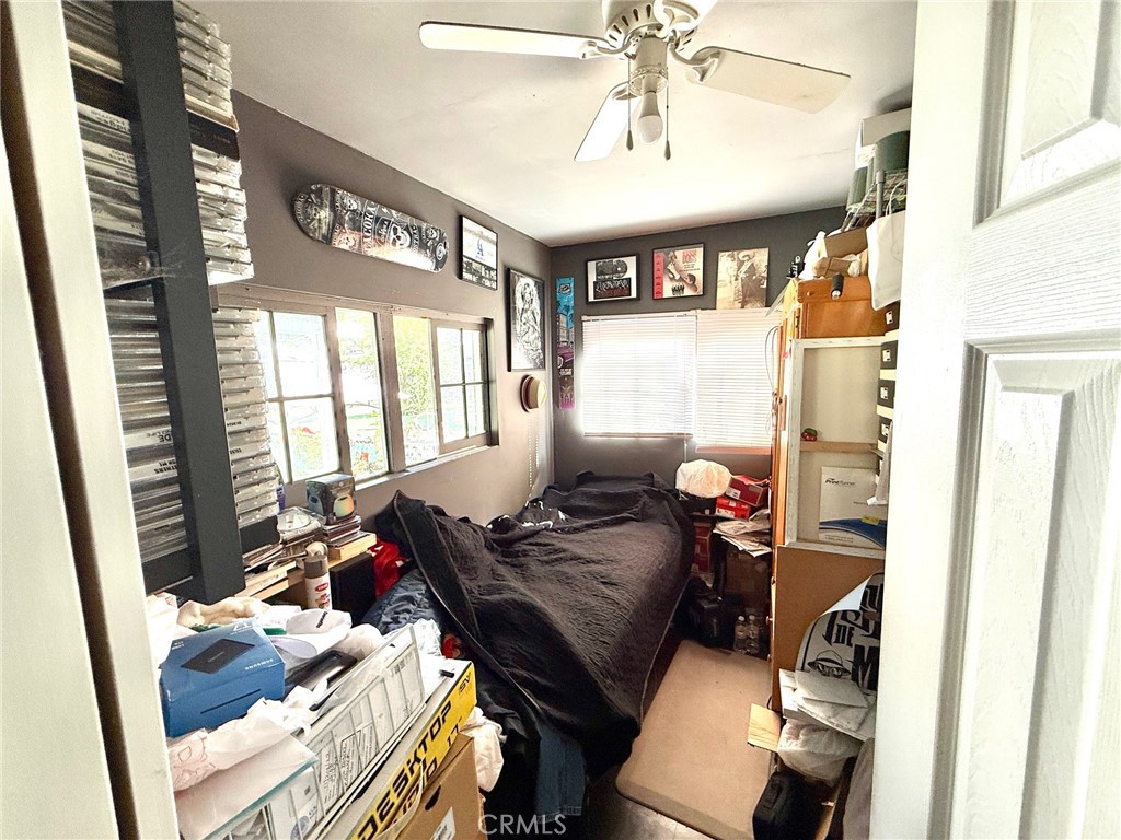 547 Texas Street Pomona, CA 91768 - Photo 7 of 11