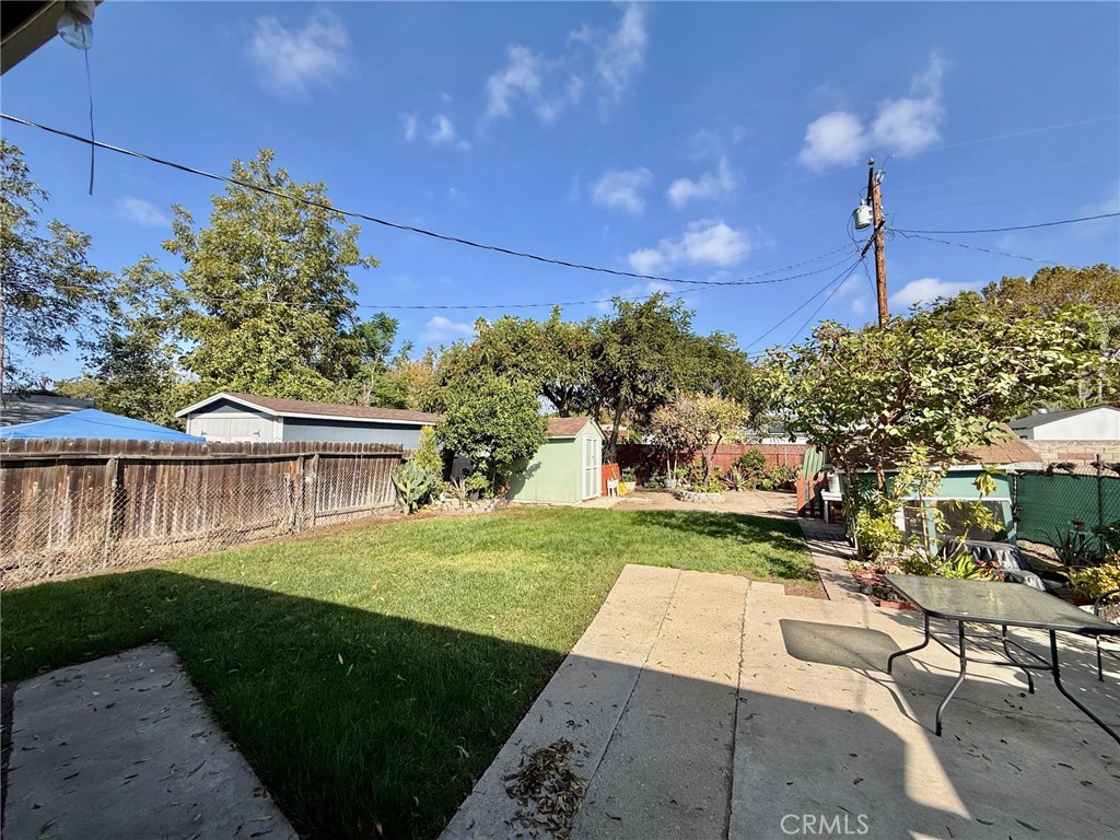 547 Texas Street Pomona, CA 91768 - Photo 9 of 11