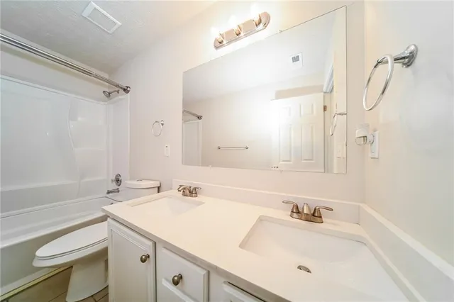 $299,900 | 80 Knolls Ridge, Hampton, GA 30228