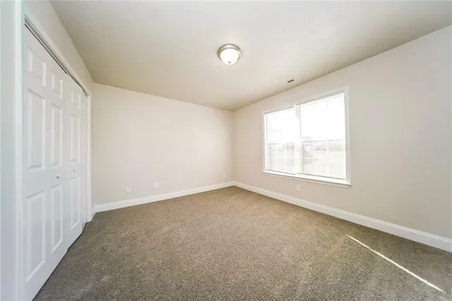 $299,900 | 80 Knolls Ridge, Hampton, GA 30228