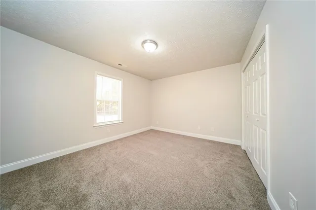 $299,900 | 80 Knolls Ridge, Hampton, GA 30228