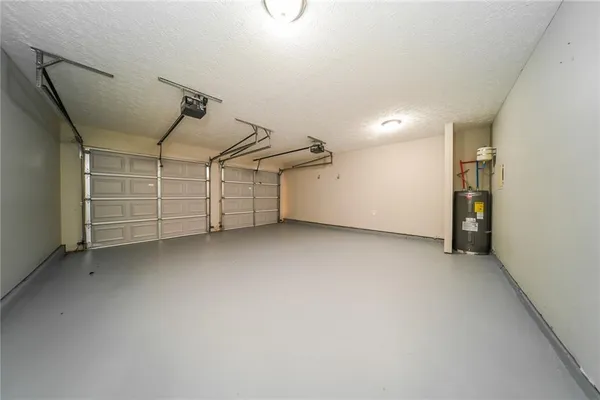 $295,000 | 80 Knolls Ridge, Hampton, GA 30228
