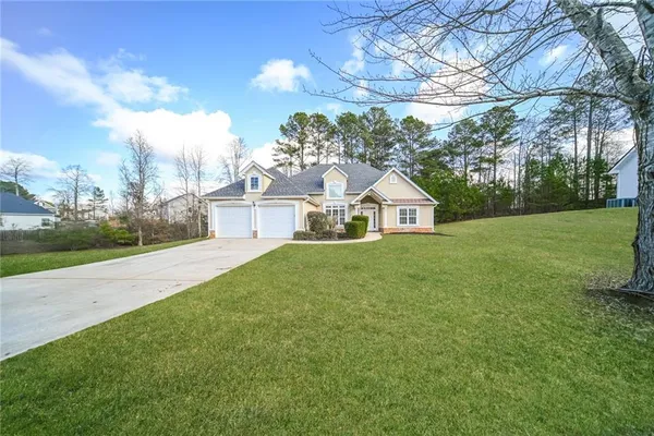 $295,000 | 80 Knolls Ridge, Hampton, GA 30228