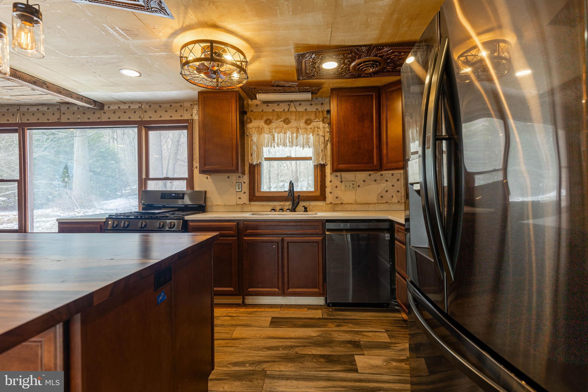 8493 Fort McCord Road Chambersburg, PA 17202 - Photo 7 of 31