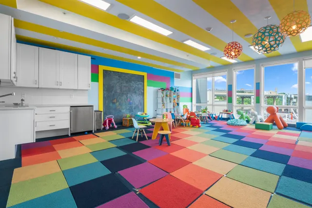 $899,000 | 380 Newark Avenue, Unit 504, Jersey City, NJ 07302