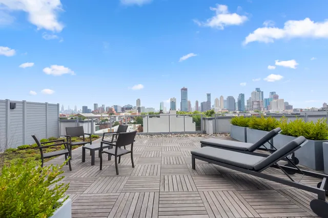 $899,000 | 380 Newark Avenue, Unit 504, Jersey City, NJ 07302