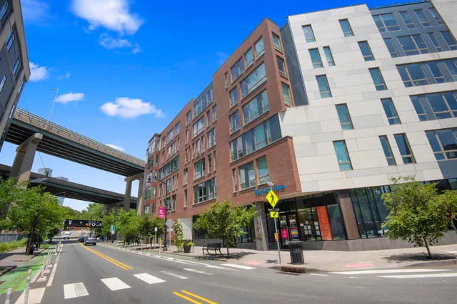 $899,000 | 380 Newark Avenue, Unit 504, Jersey City, NJ 07302