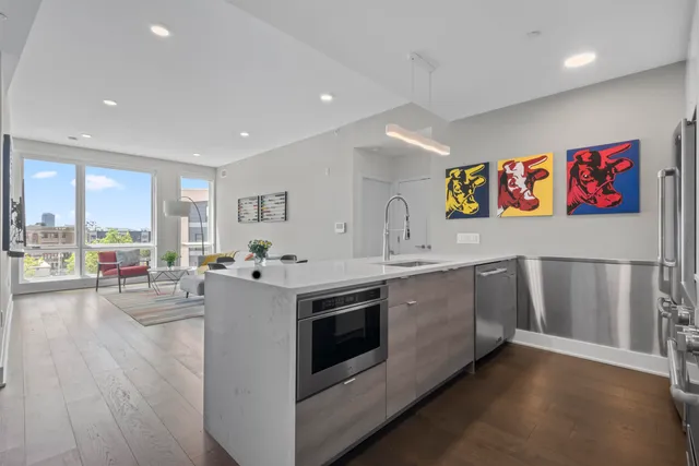 $899,000 | 380 Newark Avenue, Unit 504, Jersey City, NJ 07302