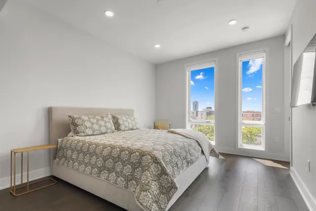 $899,000 | 380 Newark Avenue, Unit 504, Jersey City, NJ 07302