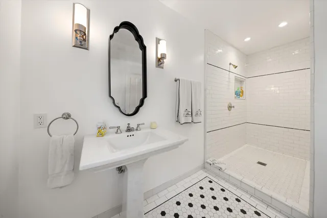 $30,000 | 211 East Padre Street, Santa Barbara, CA 93105