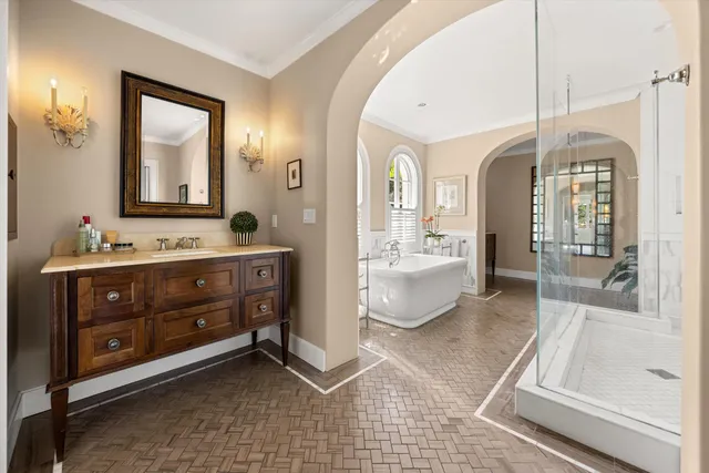 $30,000 | 211 East Padre Street, Santa Barbara, CA 93105