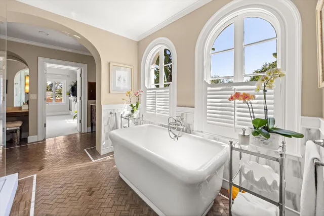 $30,000 | 211 East Padre Street, Santa Barbara, CA 93105