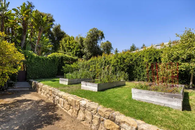 $30,000 | 211 East Padre Street, Santa Barbara, CA 93105